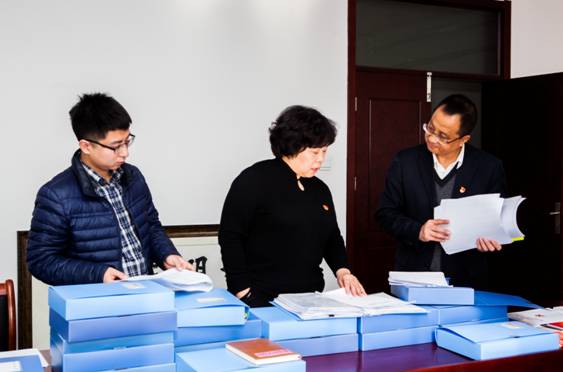 C:\Documents and Settings\messi\桌面\1.18 教委从严治党主体责任情况检查考核工作汇报会\照片\IMG_7246-2.jpg