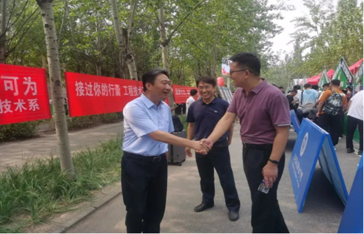 说明: https:/__local/F/9E/8C/F4DF58B3A657AC5411D784510D1_9BA99B09_E099B.png