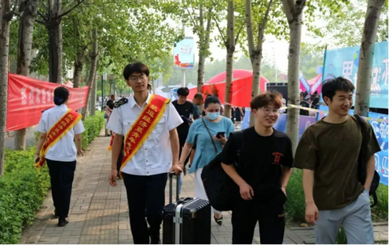 说明: https:/__local/9/44/0B/167BB9B362A95B3A63E16F0C80A_FB9BB915_E6329.png